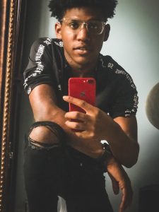 Emmanuel J Barnes