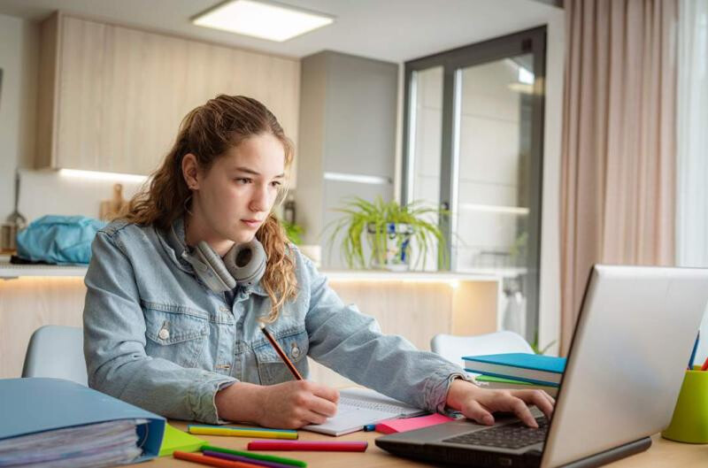 F5b8c1d4e7f0a3b6c9d2e5f8a1b4c7d0